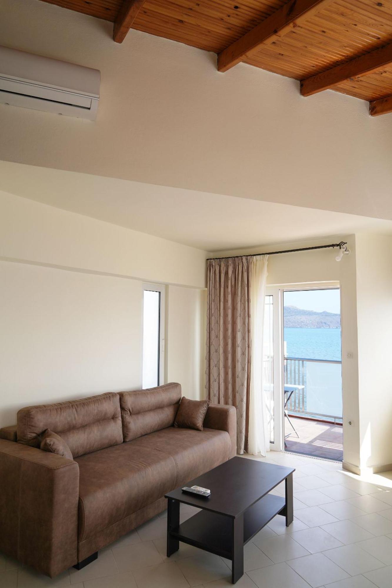 Cozy Corner Vs Beachfront Stalós Exteriör bild